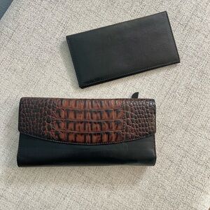 Brahmin Vintage Brown Croc Embossed Leather Tri-Fold Wallet & Checkbook Cover